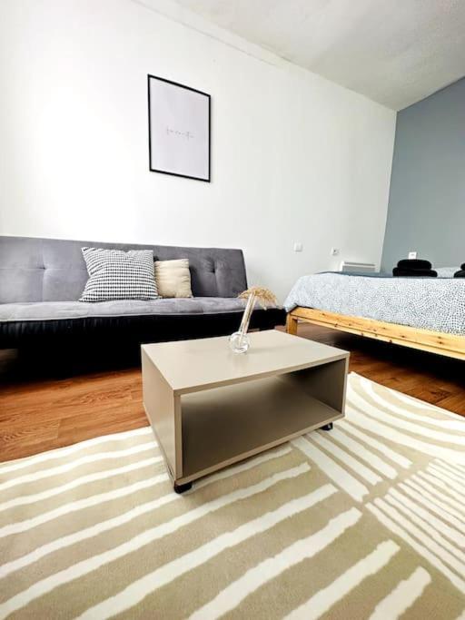 Studio Green Velvet Laon Exterior foto